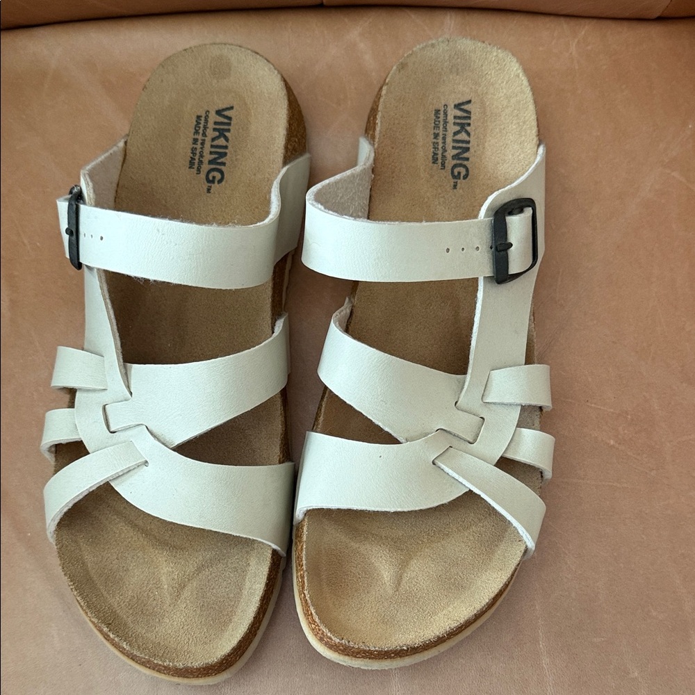 Viking Women's Cream Strappy Sandals